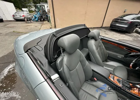 2003 Mercedes-Benz Sl 500 z USA, uszkodzony, nr VIN WDBSK75F43F045337